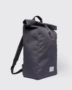 Sandqvist unisex reppu GROUND Rolltop Backpack L, tummanharmaa