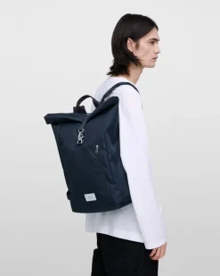 Sandqvist unisex reppy GROUND Rolltop Backpack L, tummansininen