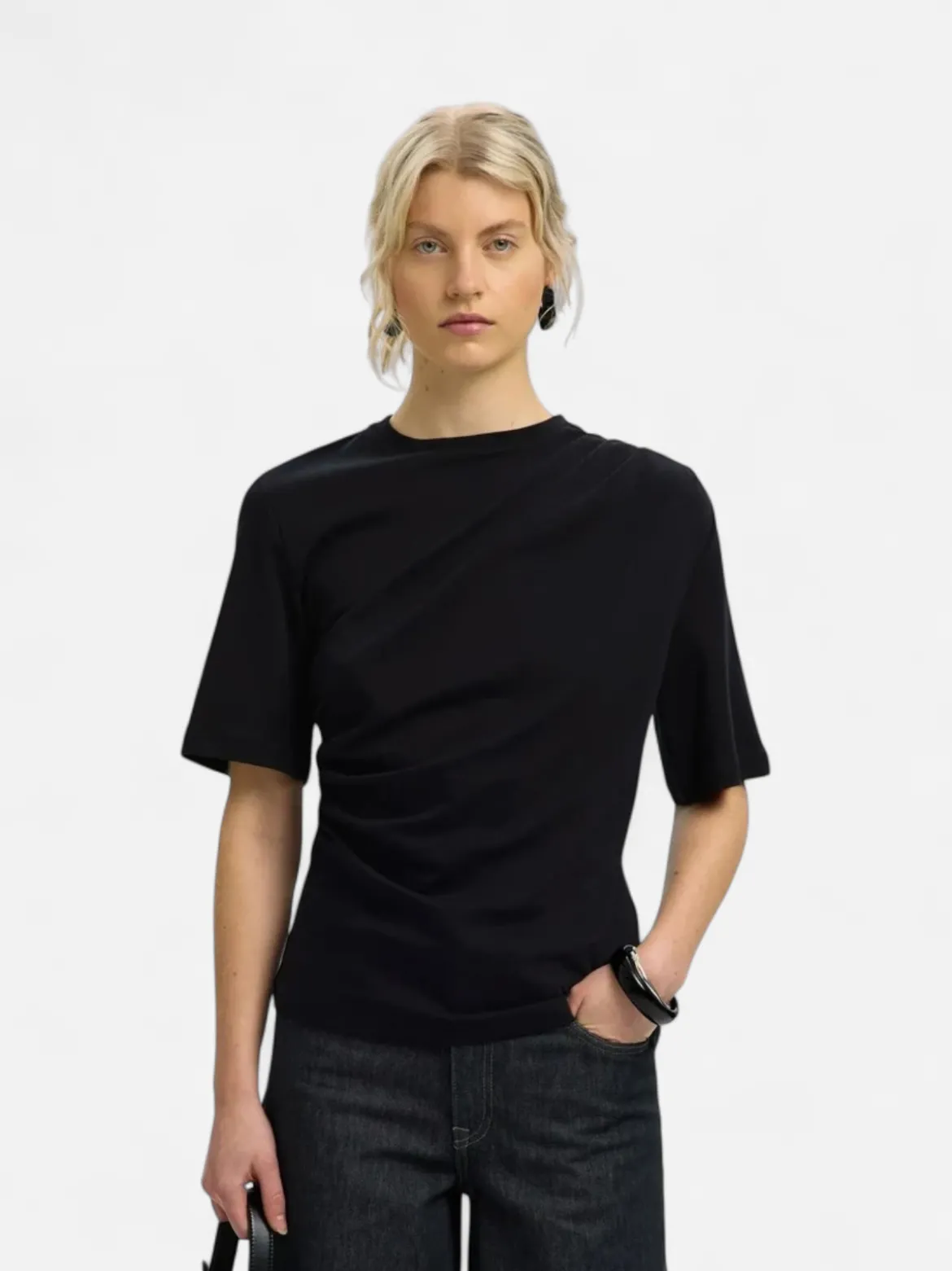 Selected Femme naisten T-paita Taj Light Twist Tee, Black
