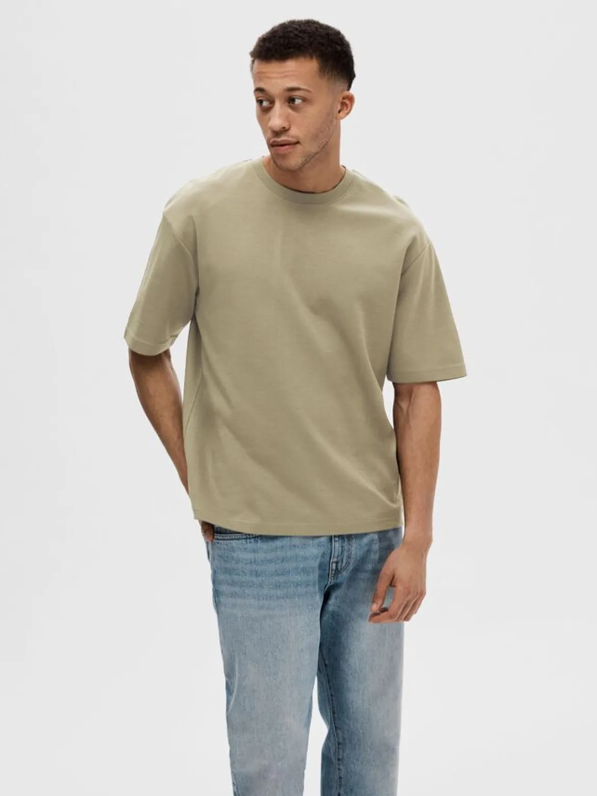Selected miesten t-paita, LOOSE OSCAR SS O-NECK Armeijanvihreä