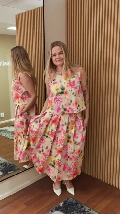 Sinnuu hame Elle, monivärinen kuosi