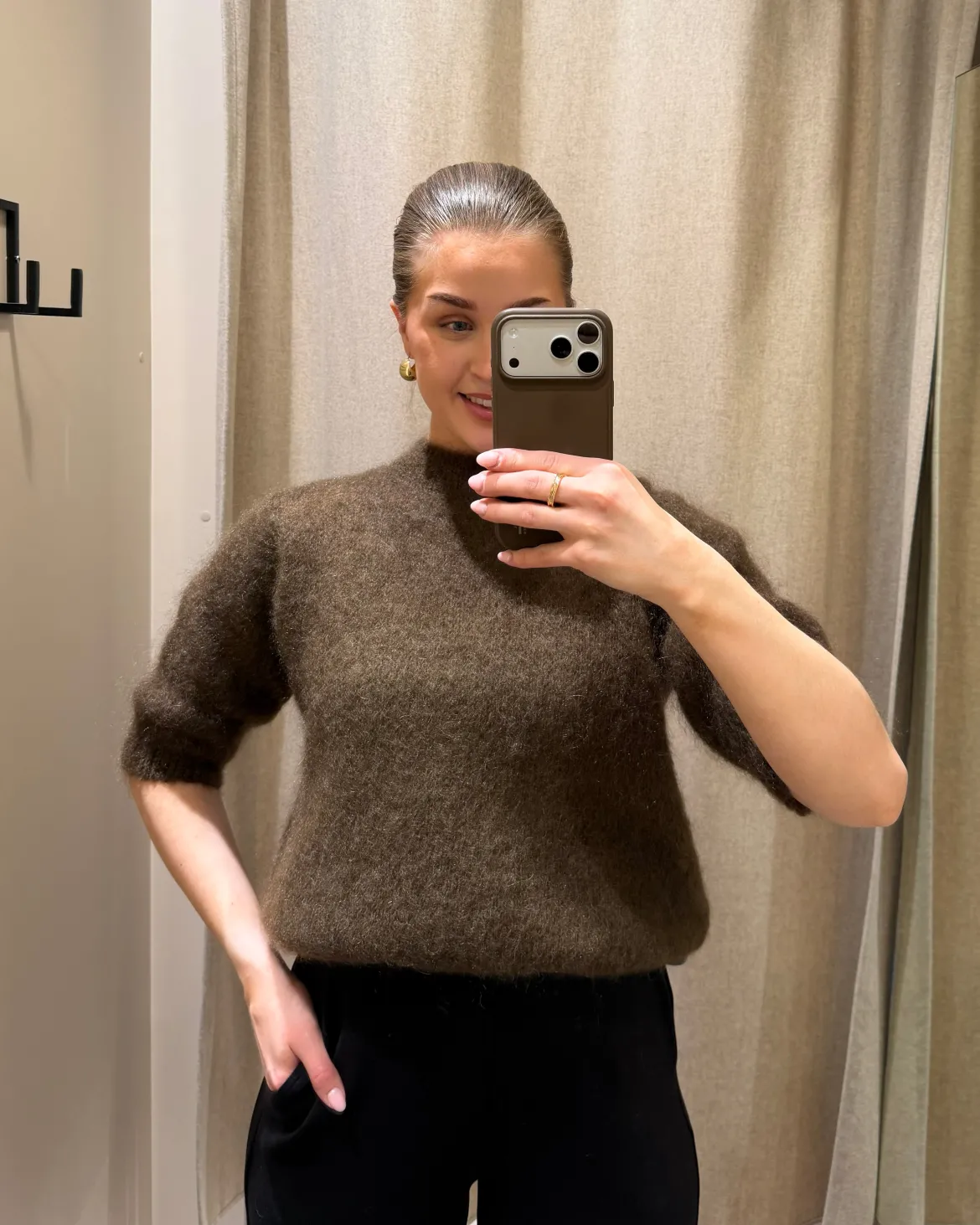 Sinnuu naisten neulepusero Bloom Mohairneule SS, tummanruskea