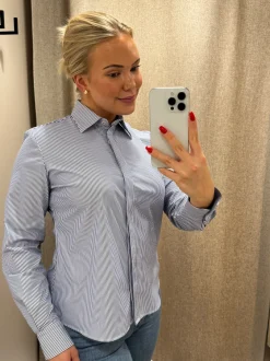 Sinnuu naisten paitapusero Performance Shirt, raidallinen sininen