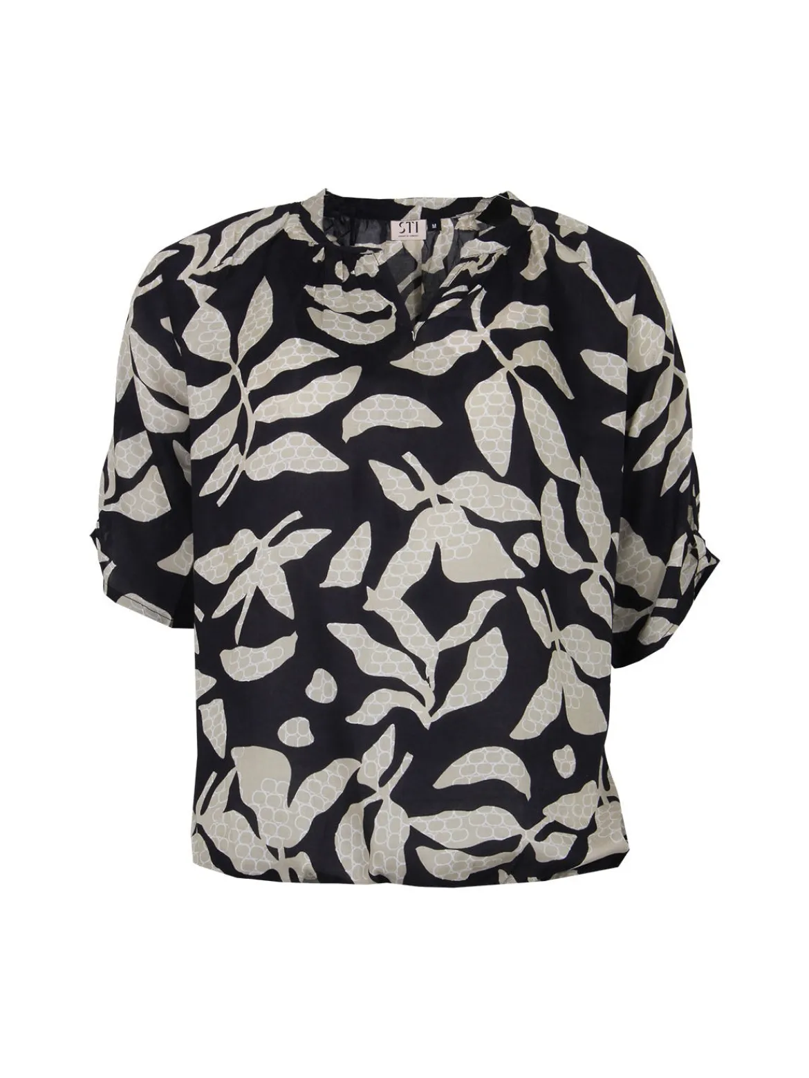 S.T.I pusero Kade Blouse, musta kuosi