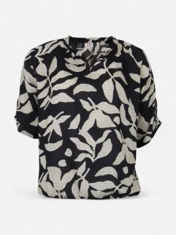 S.T.I pusero Kade Blouse, musta kuosi