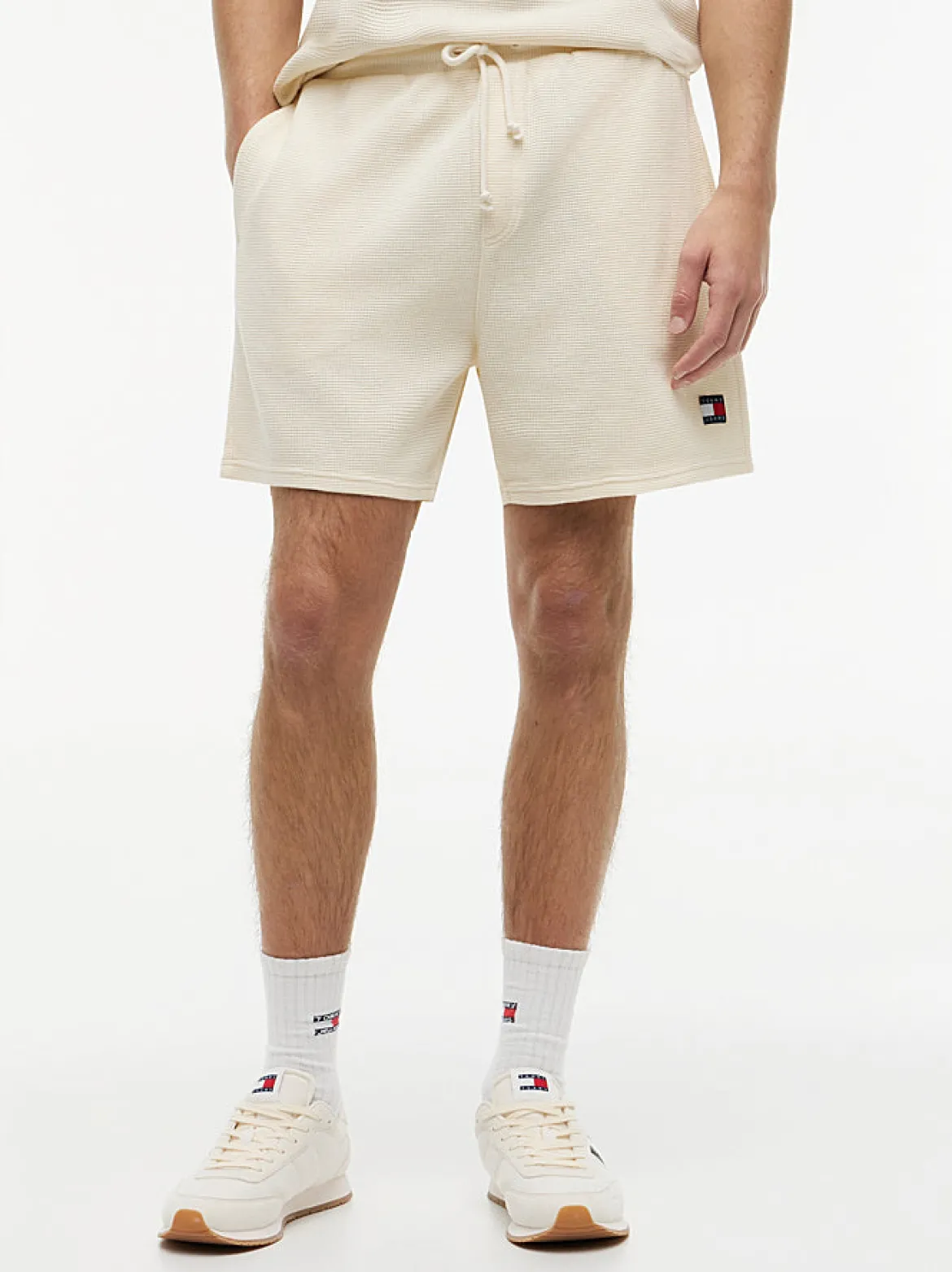 Tommy Jeans miesten collegeshortsit Waffled Beach Short, kerma
