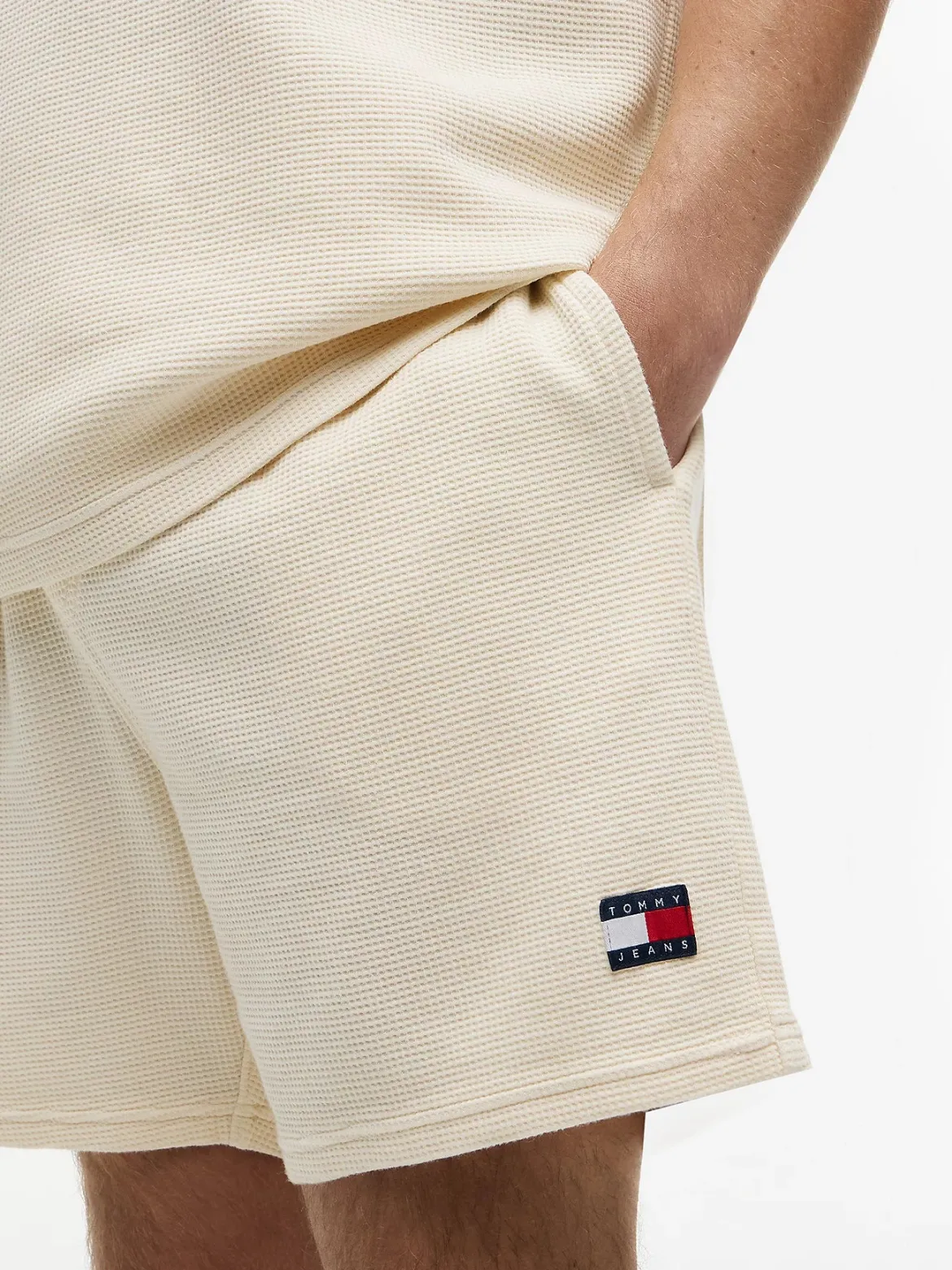 Tommy Jeans miesten collegeshortsit Waffled Beach Short, kerma
