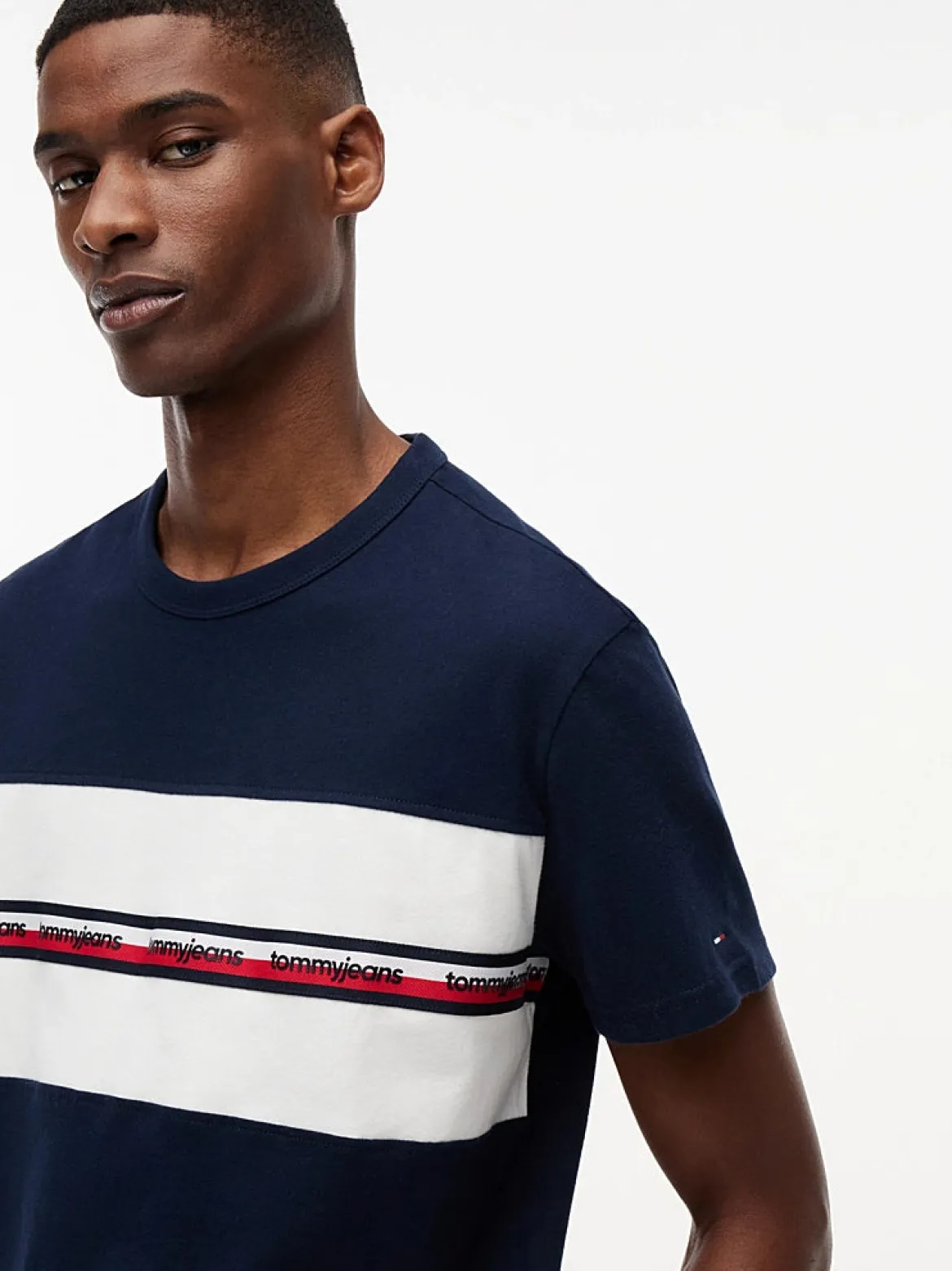 Tommy Jeans miesten t-paita Signature Logo Tape, tummansininen