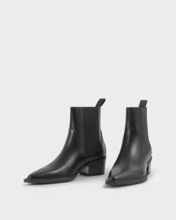 Vagabond naisten nilkkurit Kelsey Pointed Toe Chelsea Ankle Boot, musta
