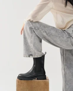 Vagabond naisten nilkkurit Kenova Chelsea Ankle Boot, musta