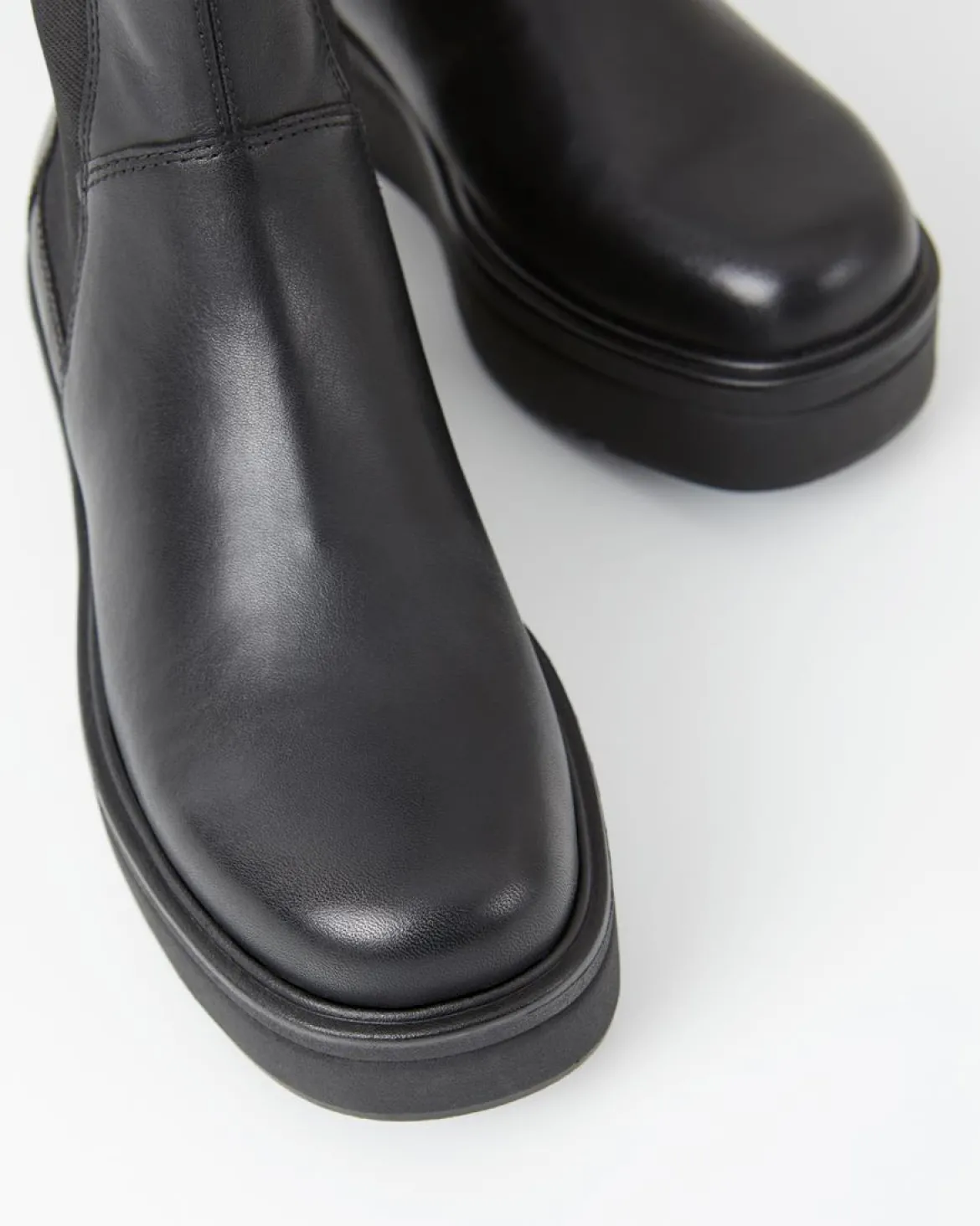 Vagabond naisten nilkkurit Tara Wedge Ankle Boot, musta