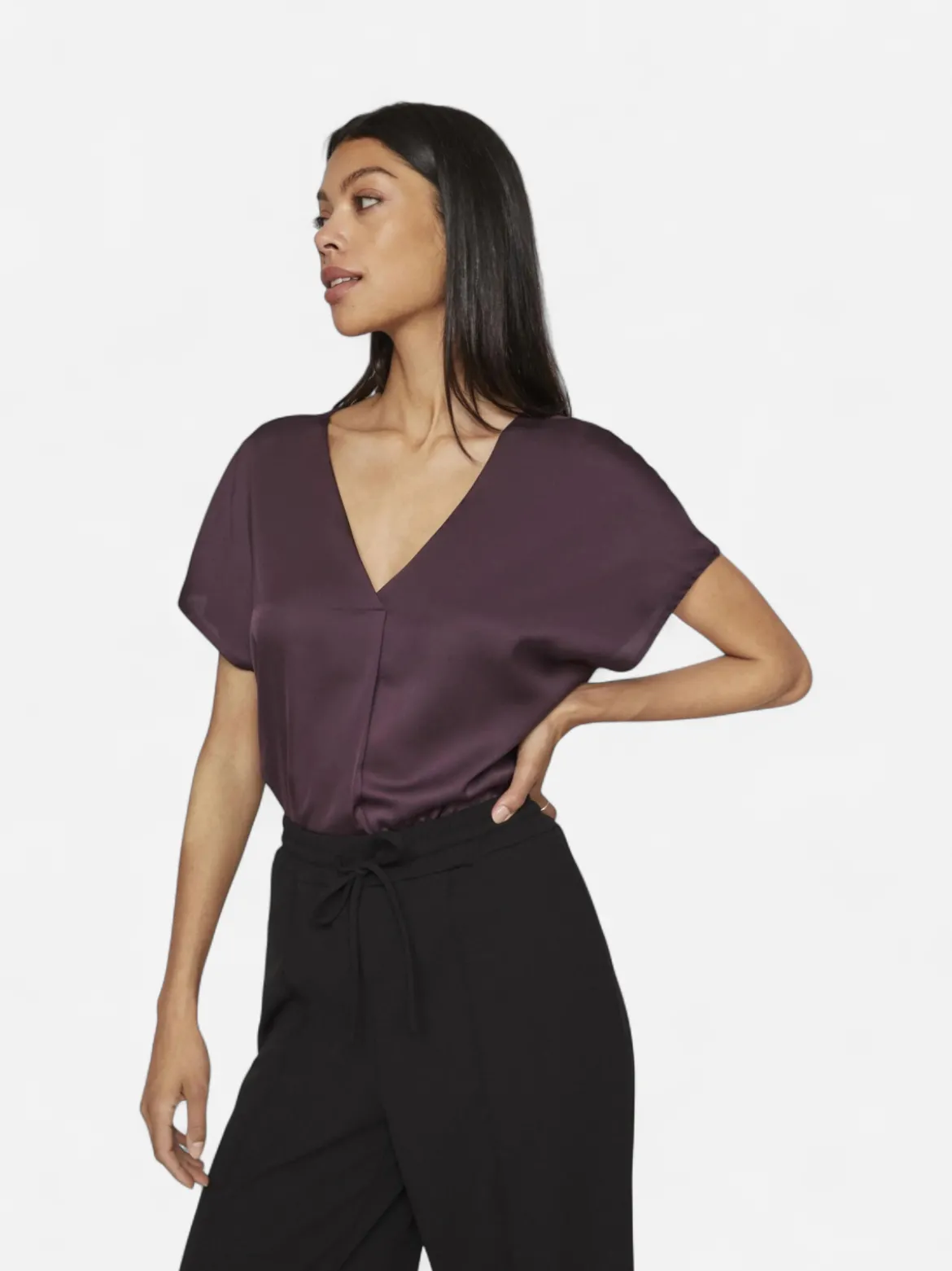 Vila naisten satiinitoppi, VIELLETTE V-NECK S/S SATIN TOP Viininpunainen