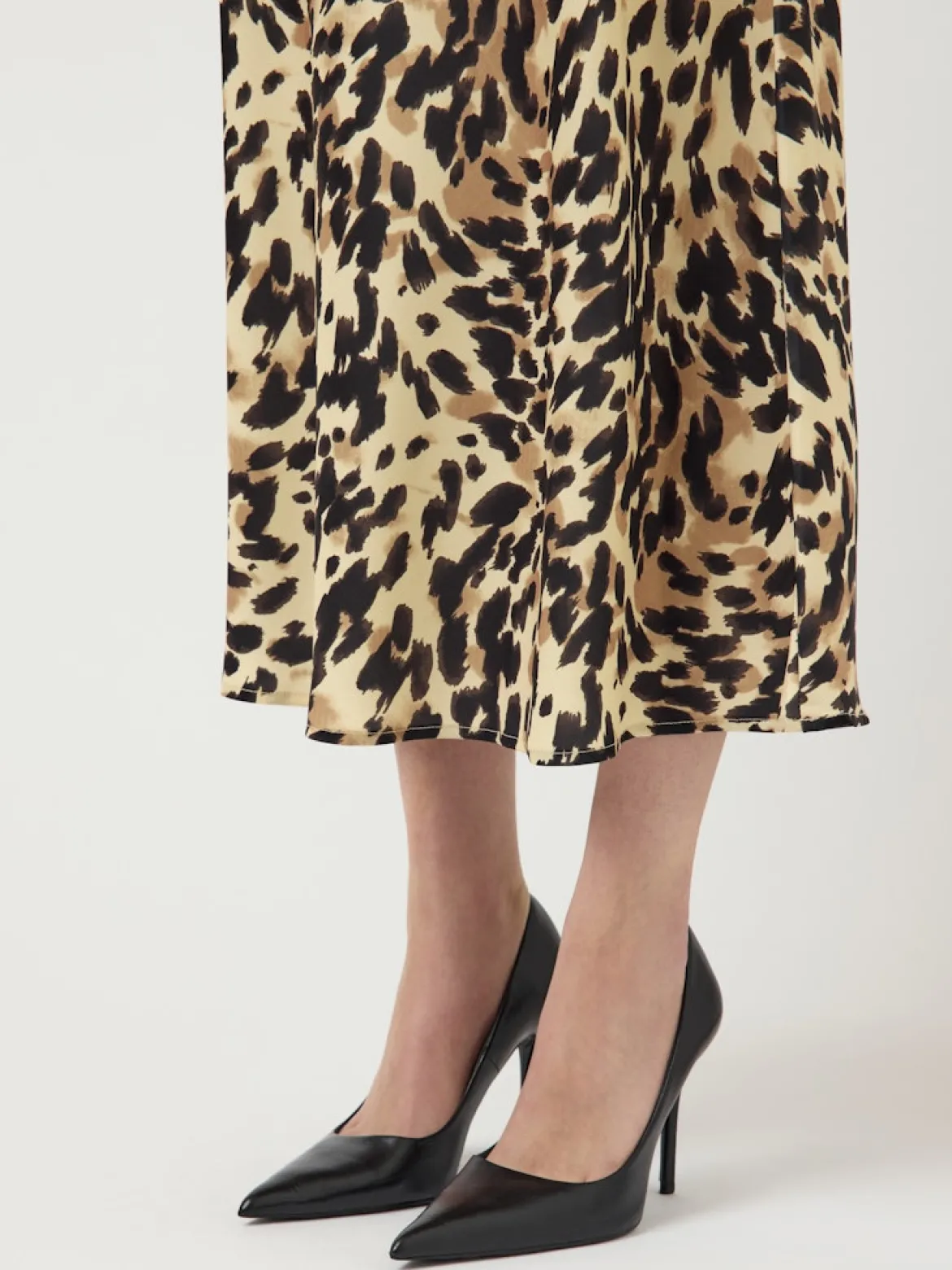 Y.A.S hame YASPella HW Midi Skirt, Black Leo Print