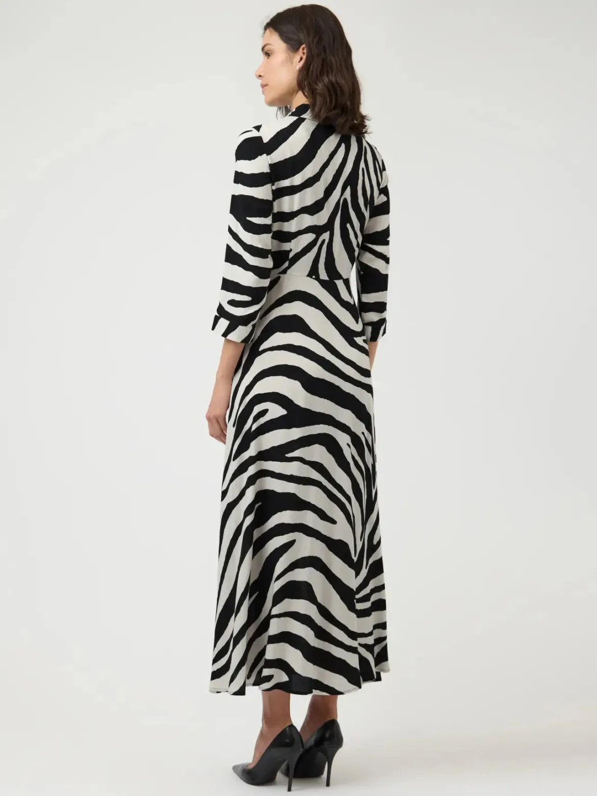 Y.A.S mekko Yassavanna Long Shirt Dress, Birch Zebra Print