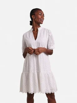 Y.A.S Naisten Minimekko YASHOLI SS DRESS Valkoinen