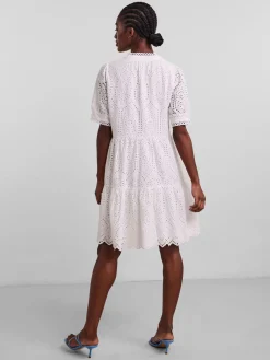 Y.A.S Naisten Minimekko YASHOLI SS DRESS Valkoinen