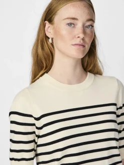 Y.A.S naisten neule, YASLENA SS KNIT PULLOVER S. Raidallinen Valkoinen